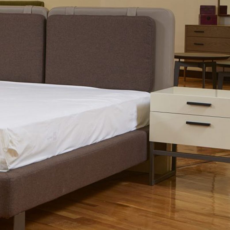 Κομοδίνο Amore