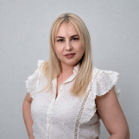 portrait - Έπιπλα σπιτιού Joanna Terizi